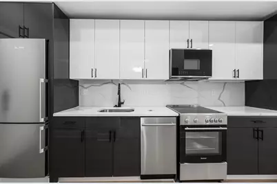 872 Broadway #205, Somerville, MA 02144 - Photo 2