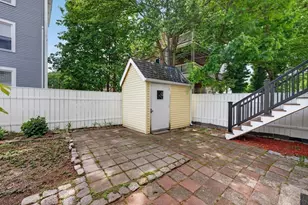 29 Hanson St, Somerville, MA 02143 - Photo 18