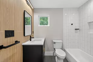 29 Hanson St, Somerville, MA 02143 - Photo 10