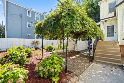 29 Hanson St, Somerville, MA 02143 - Photo 24