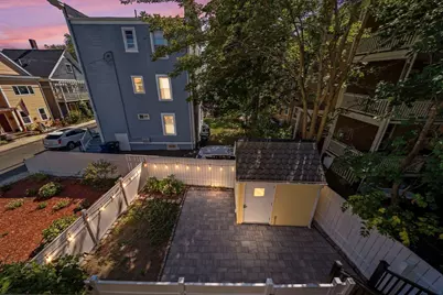 29 Hanson St, Somerville, MA 02143 - Photo 18