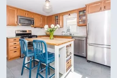 62 Bowdoin Ave #62, Waltham, MA 02451 - Photo 2