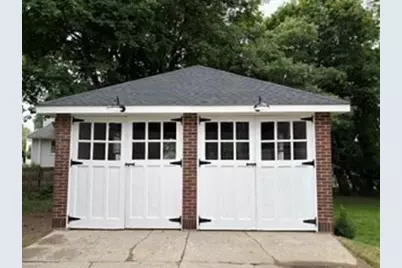 19 Stoneleigh Rd, Watertown, MA 02472 - Photo 4