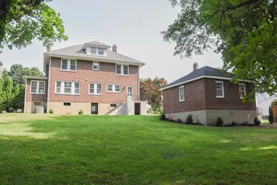 19 Stoneleigh Rd, Watertown, MA 02472 - Photo 6