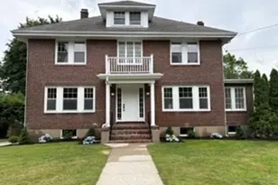 19 Stoneleigh Rd, Watertown, MA 02472 - Photo 2