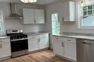 19 Stoneleigh Rd, Watertown, MA 02472 - Photo 12