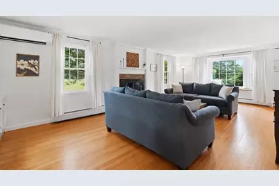 27 Eastwood Dr, Wilbraham, MA 01095 - Photo 6