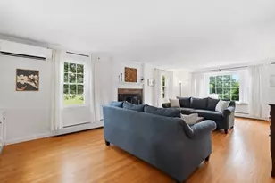27 Eastwood Dr, Wilbraham, MA 01095 - Photo 6