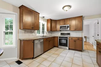 27 Eastwood Dr, Wilbraham, MA 01095 - Photo 16