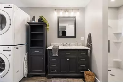 110 Dale St #-, Waltham, MA 02451 - Photo 8