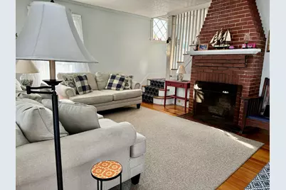 73 E St Winter Rental Only #Oct-5/31, Hull, MA 02045 - Photo 4
