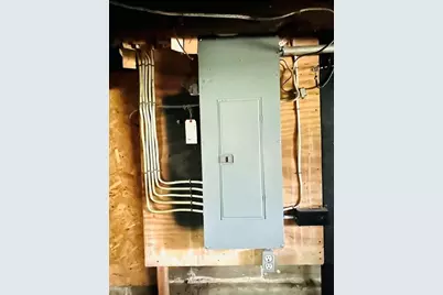 10 Lafayette St, Lowell, MA 01854 - Photo 12