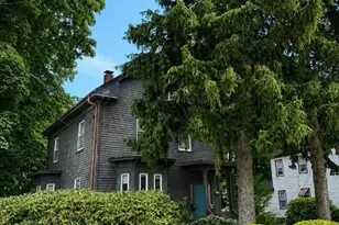 293 Woburn, Reading, MA 01867 - Photo 2