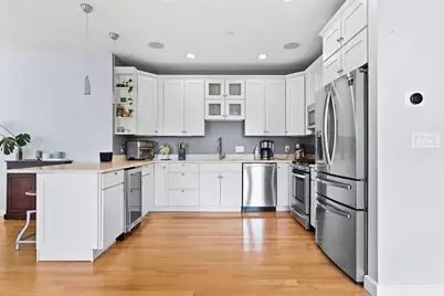 345 W Broadway #8A, Boston, MA 02127 - Photo 6