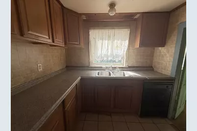127 Cliff St, Southbridge, MA 01550 - Photo 10