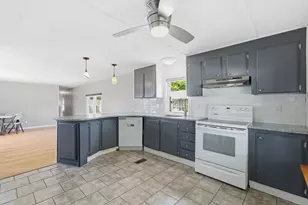 281 Chauncey Walker St, Belchertown, MA 01007 - Photo 12