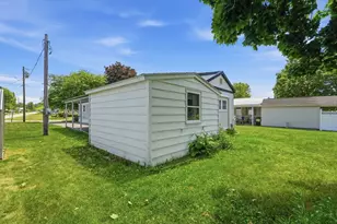 281 Chauncey Walker St, Belchertown, MA 01007 - Photo 22