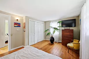 23 Phelps St, Easthampton, MA 01027 - Photo 18
