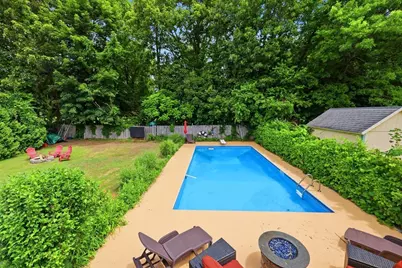 23 Phelps St, Easthampton, MA 01027 - Photo 32