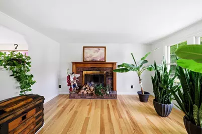 23 Phelps St, Easthampton, MA 01027 - Photo 14