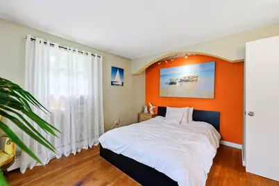 23 Phelps St, Easthampton, MA 01027 - Photo 16