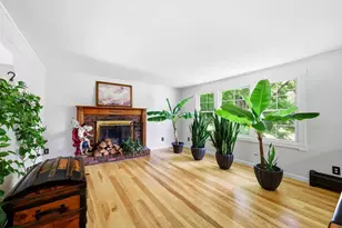 23 Phelps St, Easthampton, MA 01027 - Photo 12