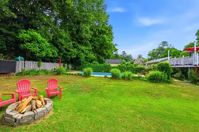 23 Phelps St, Easthampton, MA 01027 - Photo 38