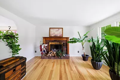 23 Phelps St, Easthampton, MA 01027 - Photo 14