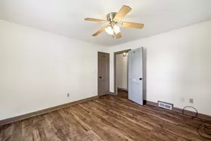 115 Poplar St, Agawam, MA 01030 - Photo 16