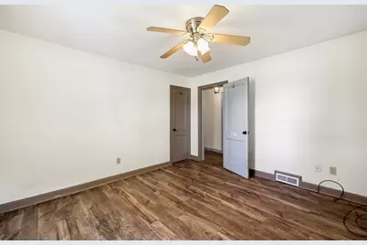 115 Poplar Street, Agawam, MA 01030 - Photo 18