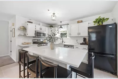 16 Fairview Farm Rd, Haverhill, MA 01832 - Photo 4