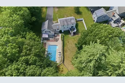16 Fairview Farm Rd, Haverhill, MA 01832 - Photo 2