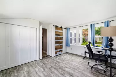 37 Valentine St, Agawam, MA 01001 - Photo 20