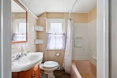37 Valentine St, Agawam, MA 01001 - Photo 24