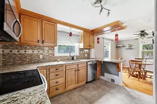 37 Valentine St, Agawam, MA 01001 - Photo 16