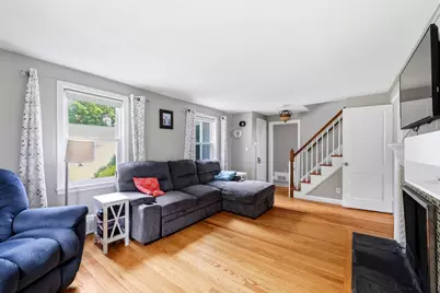 37 Valentine St, Agawam, MA 01001 - Photo 10