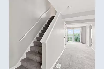 2604 Lewis O Gray Dr #2604, Saugus, MA 01906 - Photo 4