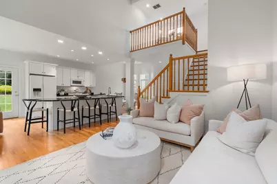 39 Village Cir #39, Milford, MA 01757 - Photo 6