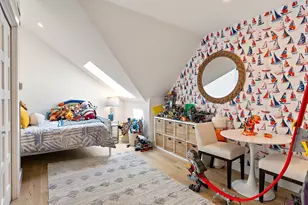 65 Chelsea St, Boston, MA 02129 - Photo 10