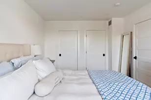 65 Chelsea St, Boston, MA 02129 - Photo 8