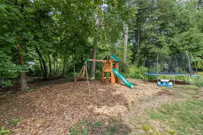 8 Governor Fuller Rd, Billerica, MA 01821 - Photo 8