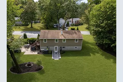 8 Governor Fuller Rd, Billerica, MA 01821 - Photo 30