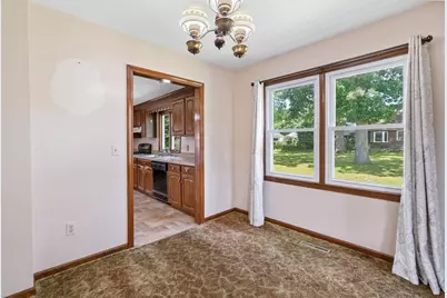 25 Prince Avenue, West Springfield, MA 01089 - Photo 12