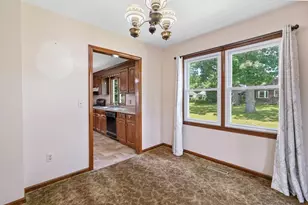25 Prince Ave, West Springfield, MA 01089 - Photo 12