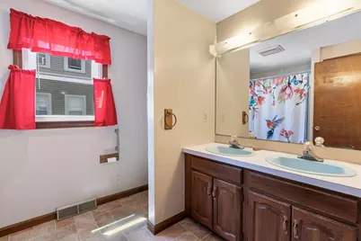 25 Prince Avenue, West Springfield, MA 01089 - Photo 20