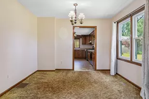 25 Prince Ave, West Springfield, MA 01089 - Photo 10