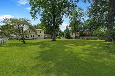 25 Prince Avenue, West Springfield, MA 01089 - Photo 32
