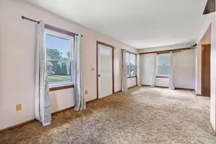 25 Prince Ave, West Springfield, MA 01089 - Photo 8