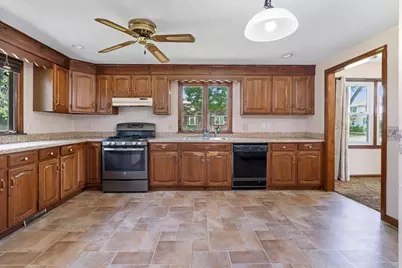 25 Prince Avenue, West Springfield, MA 01089 - Photo 6