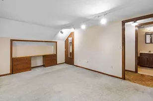 25 Prince Ave, West Springfield, MA 01089 - Photo 16